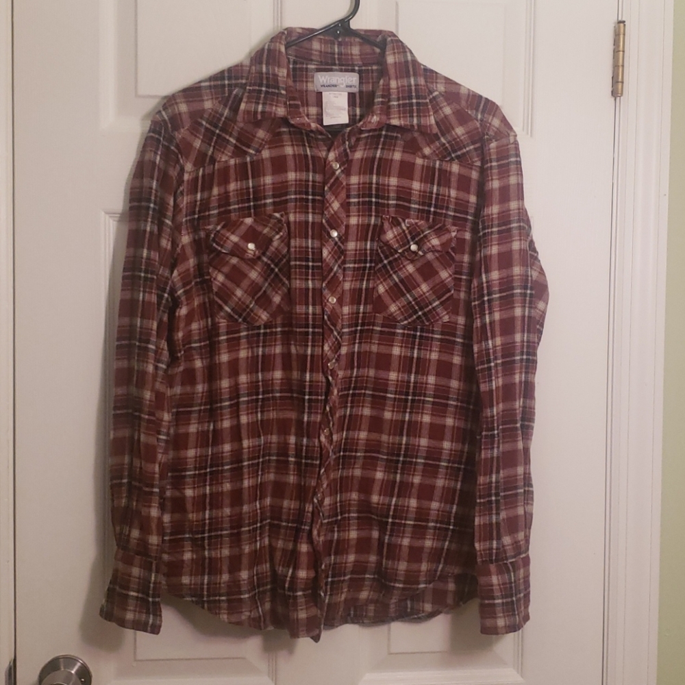 Wrangler plaid button up